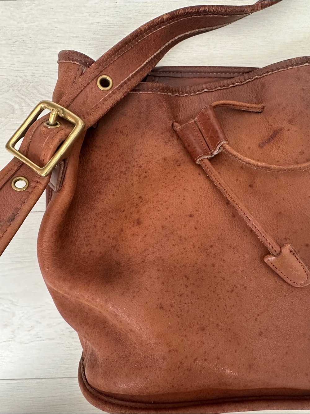 Vtg Coach 9952 Lula's Legacy Drawstring Bucket Leather Bag in British Tan - Picture 16 of 16